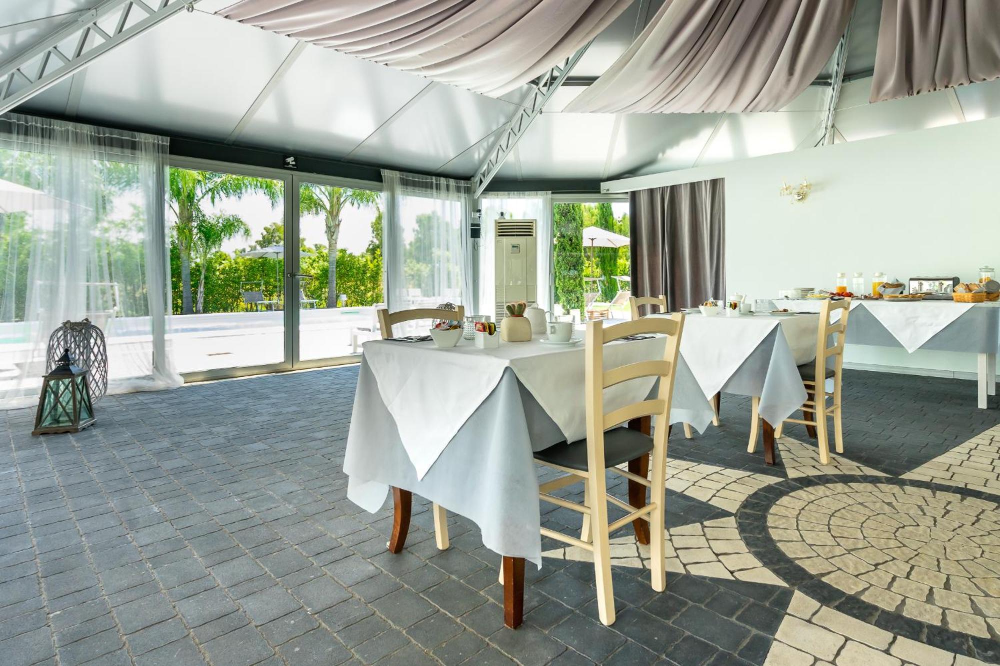 Casale Delle Ronde B&B 拉蒂纳 外观 照片