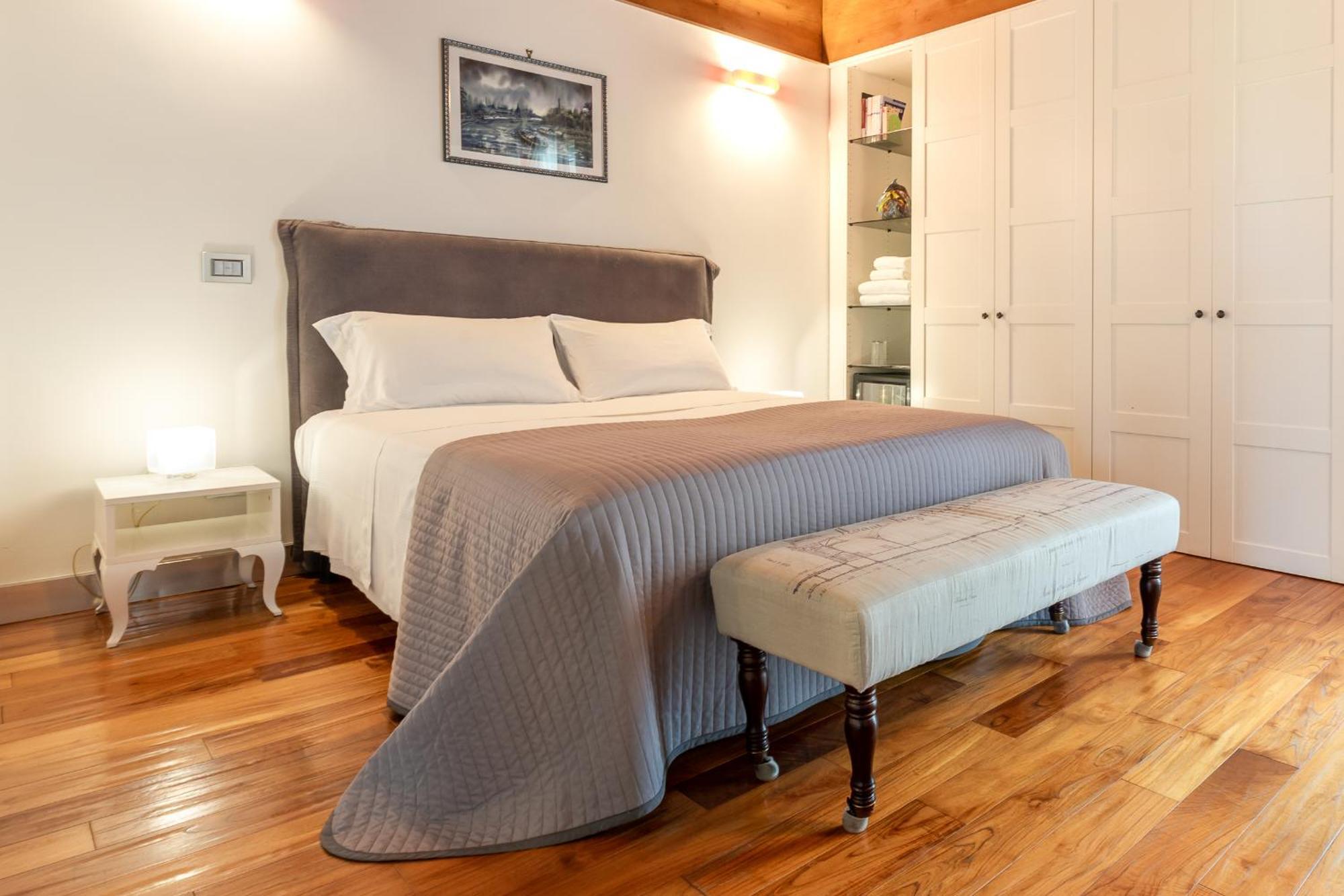 Casale Delle Ronde B&B 拉蒂纳 外观 照片